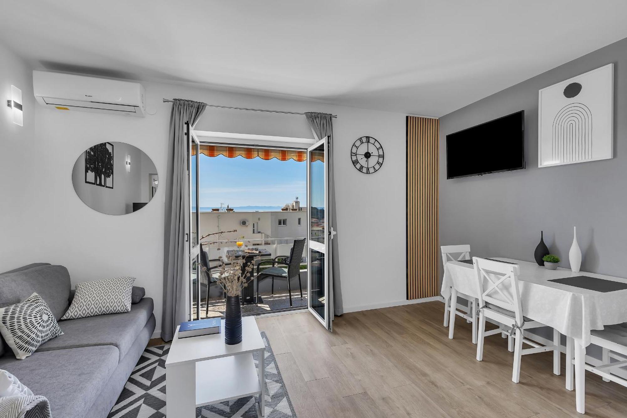 Mediterranean Living Макарска Экстерьер фото